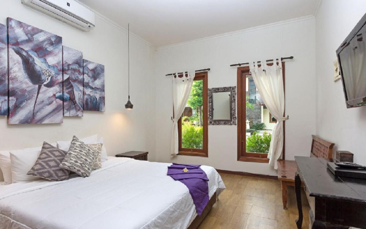 Kuta Holiday Villas Esterno foto